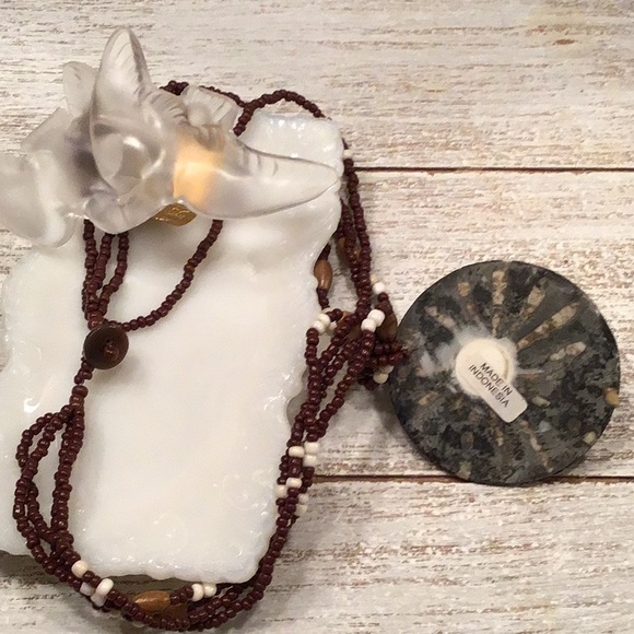 🌾[2/$28.00] 🌾 Shell Necklace - Picture 4 of 4